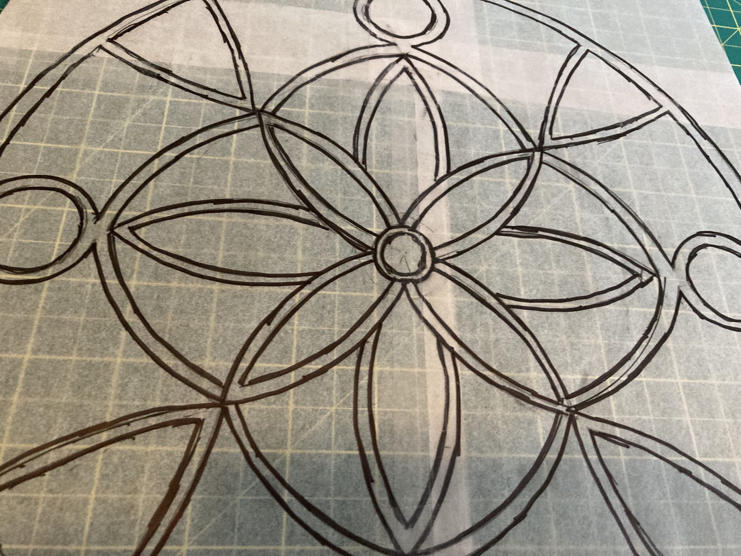 Medallion Grid Pattern My Tablecloth Project: The Medallion, Part 2 - MyCreativeQuilts